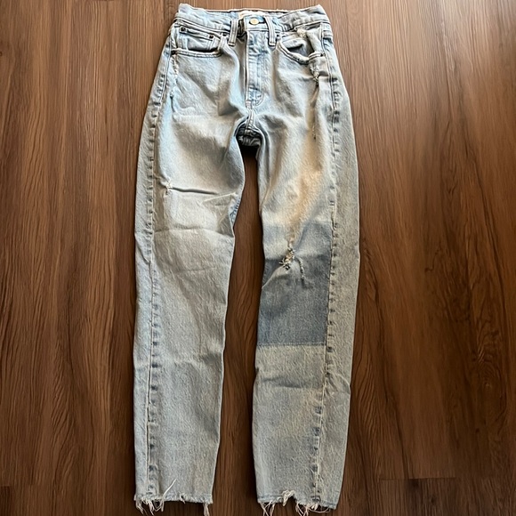 Abercrombie & Fitch Denim - Abercrombie mom high rise jeans